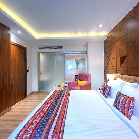 Golden Tulip Agra Hotel Agra  Ngoại thất bức ảnh