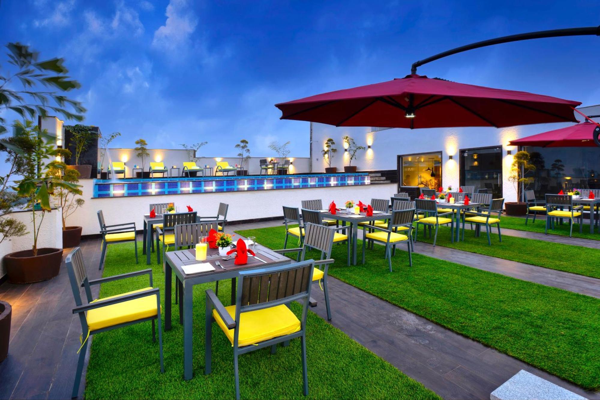 Golden Tulip Agra Hotel Agra  Ngoại thất bức ảnh