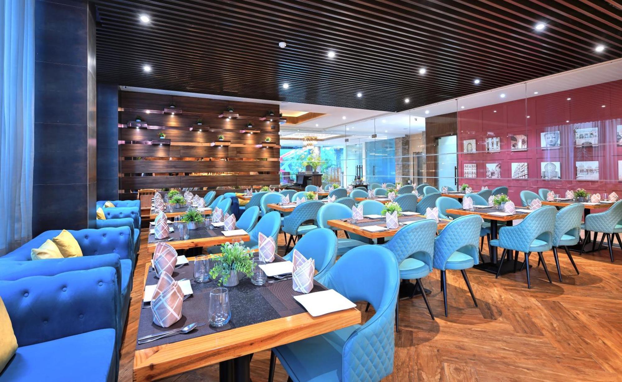 Golden Tulip Agra Hotel Agra  Ngoại thất bức ảnh