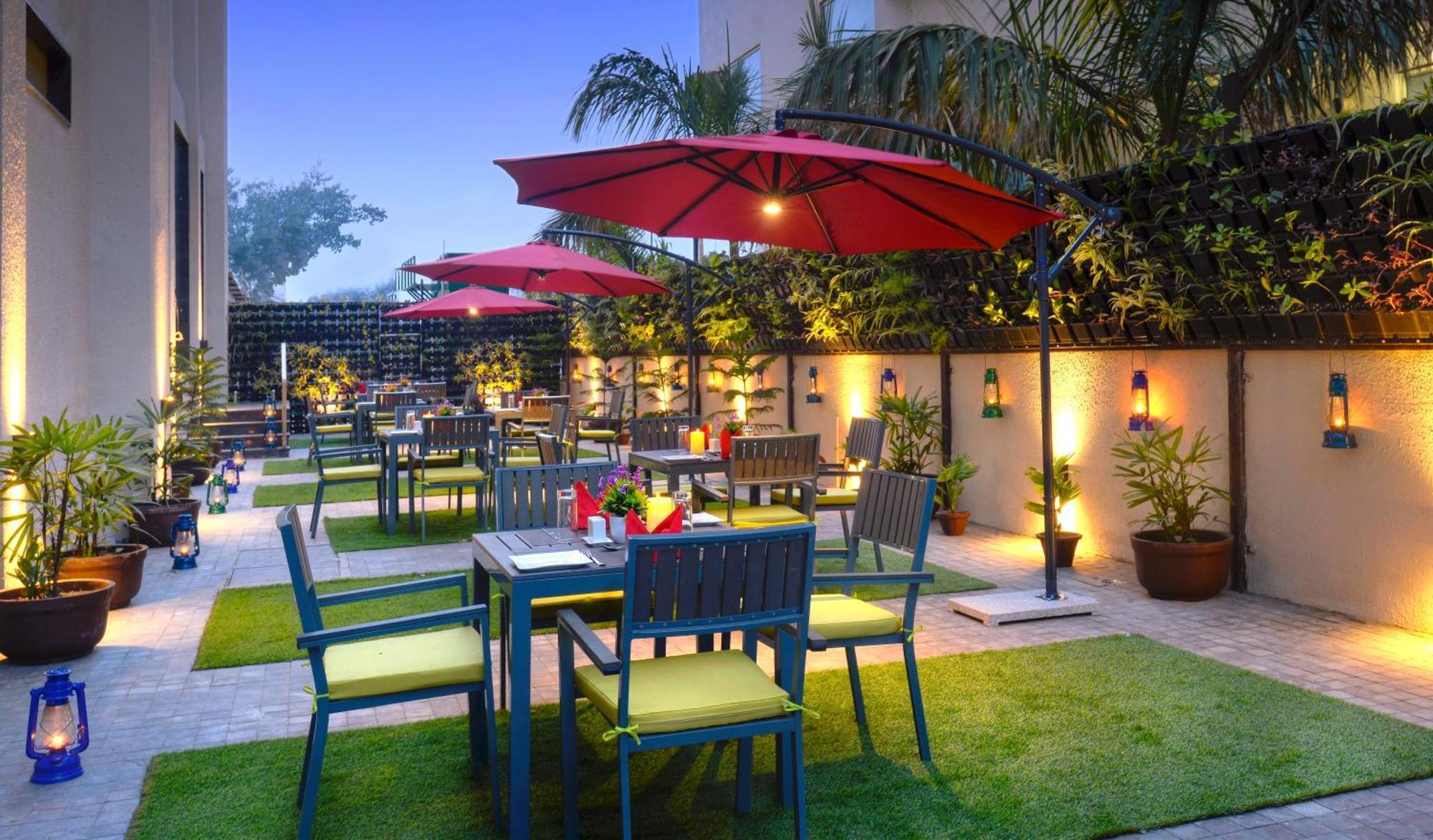 Golden Tulip Agra Hotel Agra  Ngoại thất bức ảnh