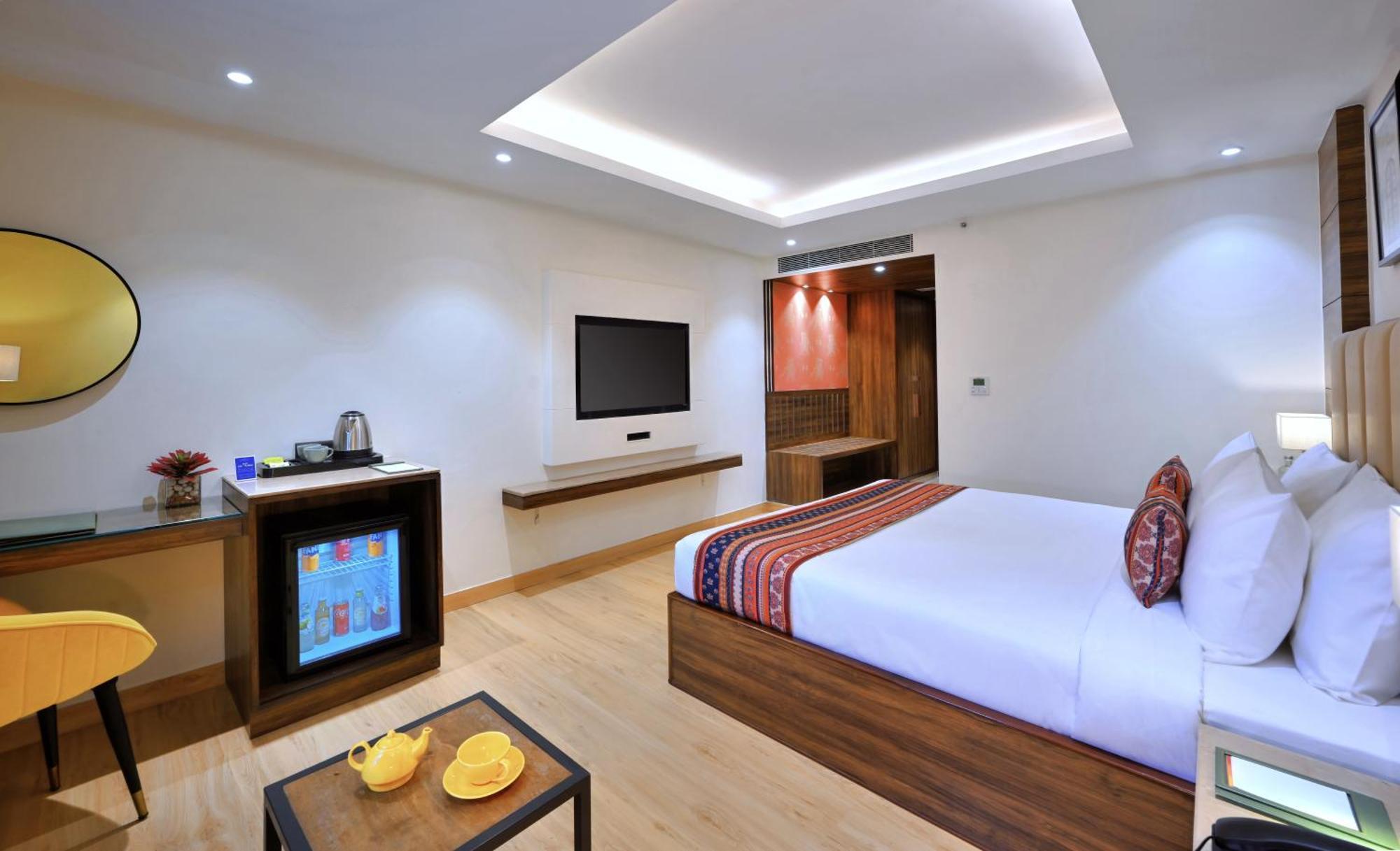 Golden Tulip Agra Hotel Agra  Ngoại thất bức ảnh