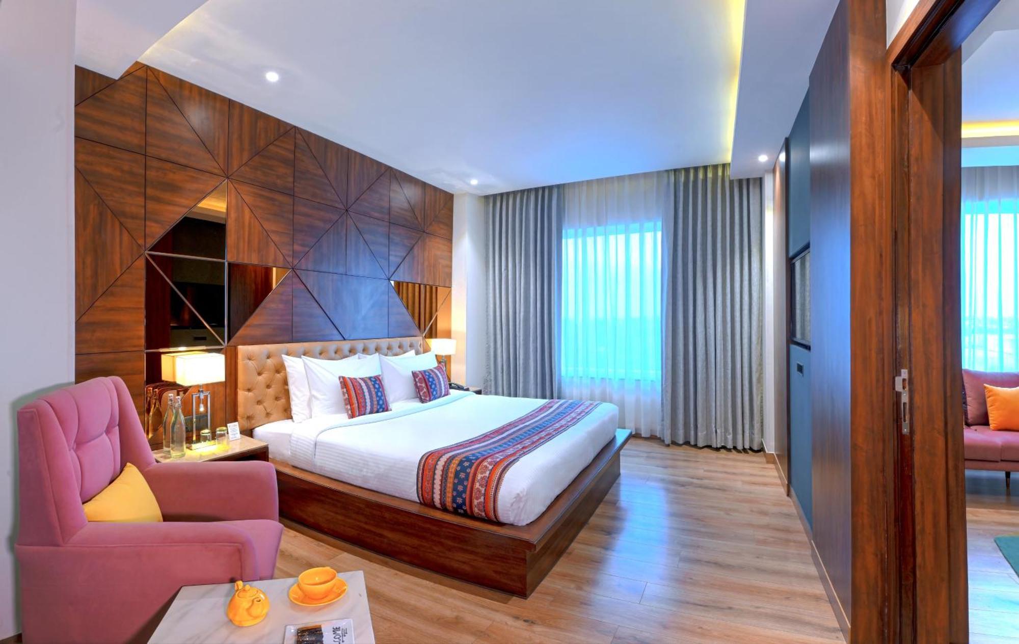 Golden Tulip Agra Hotel Agra  Ngoại thất bức ảnh